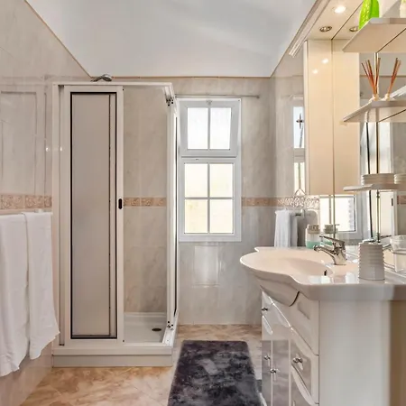 Linda Paisagem Tatil Evi Calheta (Madeira)