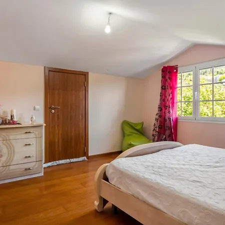 Linda Paisagem Tatil Evi Calheta (Madeira)